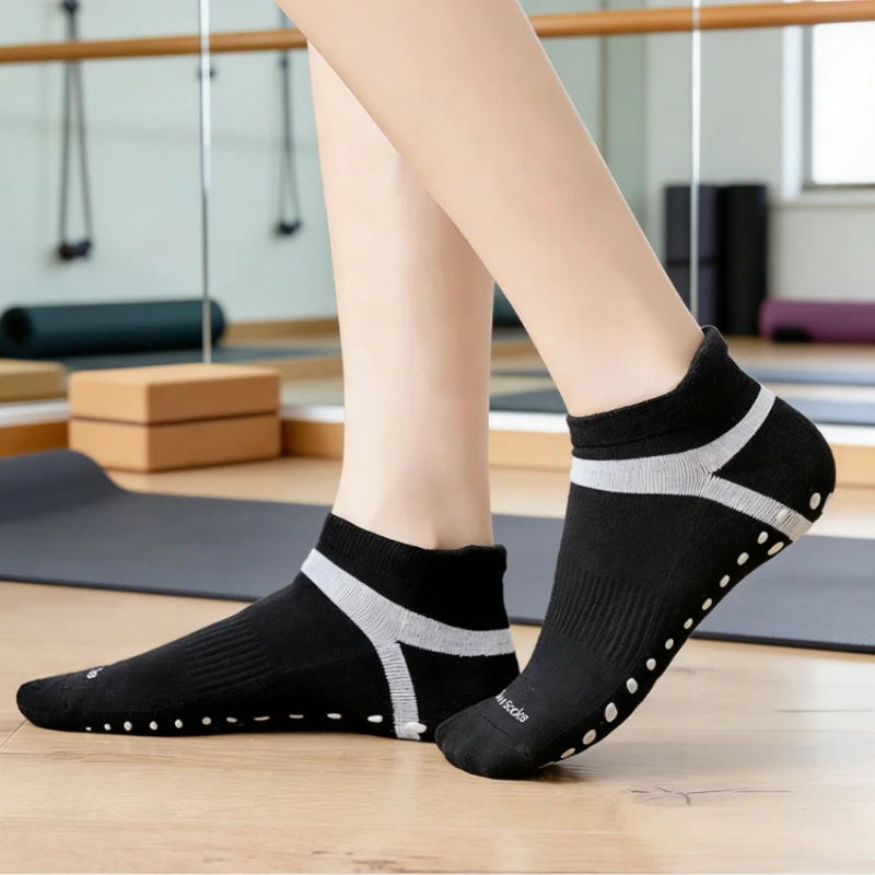 

Exercise Silicone Anti-slip Dance Sports Socks Cotton Breathable Ballet Pilates Yoga Socks Unisex Men Women Indoor Floor Socks