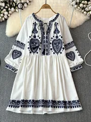 EWQ Embroidery Loose Casual Dress For Women Lace-up Collar Lantern Sleeves Contrast Color Dresses Fashion 2024 New 27C445