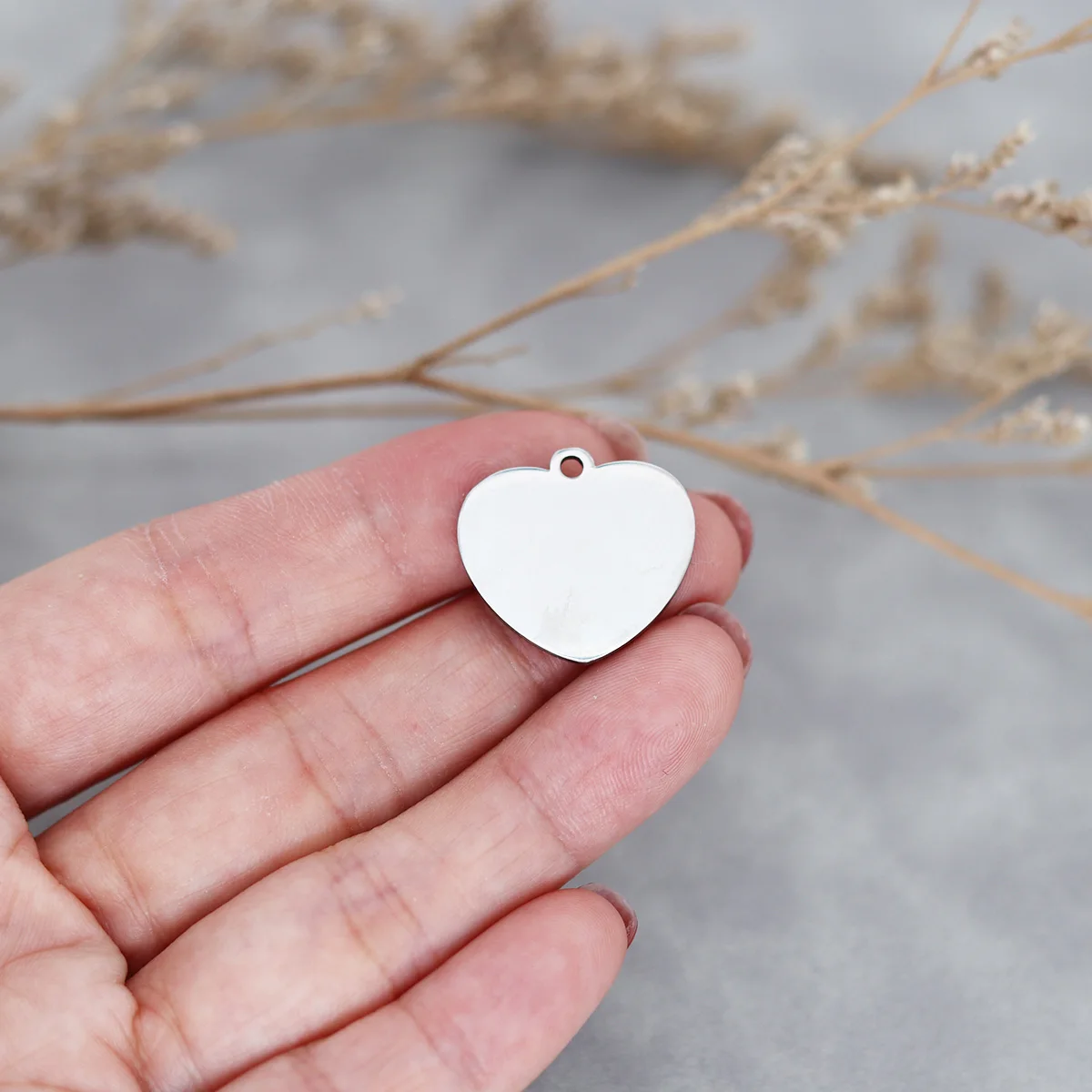 3pcs/Lot Laser Engraved A Piece of My Heart Is In Heaven Stainless Steel Charm for Necklace Bracelets DIY Making Supplies