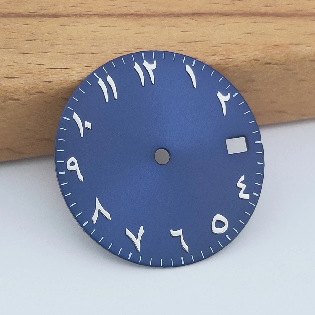 ネイトン 28.5mm ローマ数字 ブラックブルー ウォッチダイヤル NH34 NH35ムーブメント対応 カレンダーウィンドウ 3時位置リューズ 3.8時位置リューズ付き