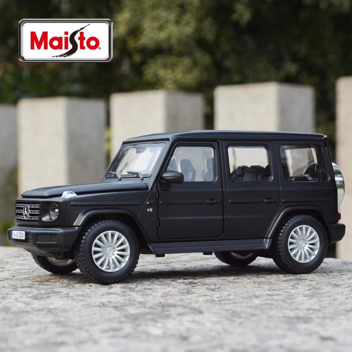 

Maisto 1:24 Mercedes-Benz 2019 G-Class G500 Matte Black Static Die Cast Vehicles Collectible Model Car Toys