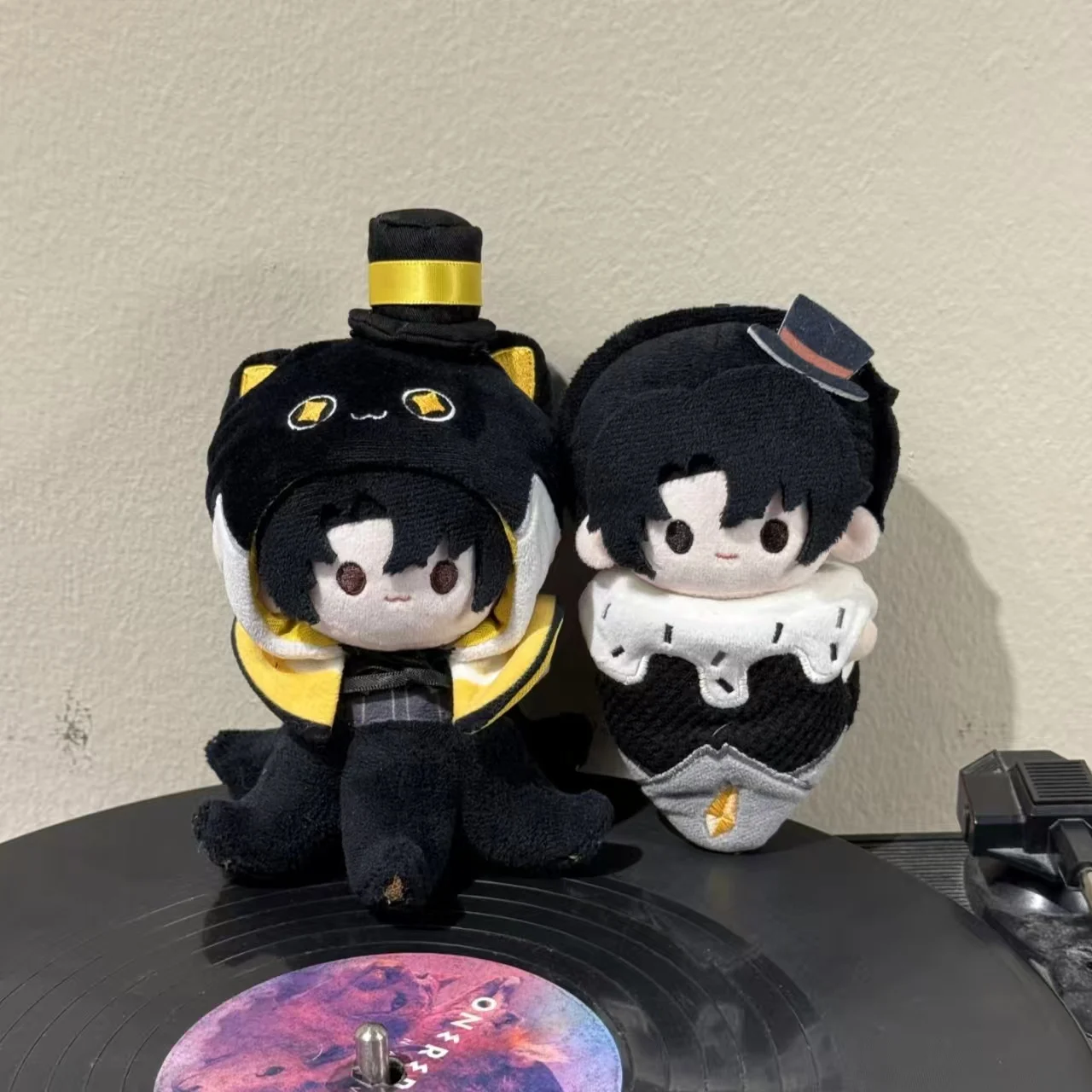 

Lord Of The Mysteries Klein The Fool Soft Doll Keychain Cute Anime Peripheral Bag Pendant For Anime Fans Collector Gift Toy