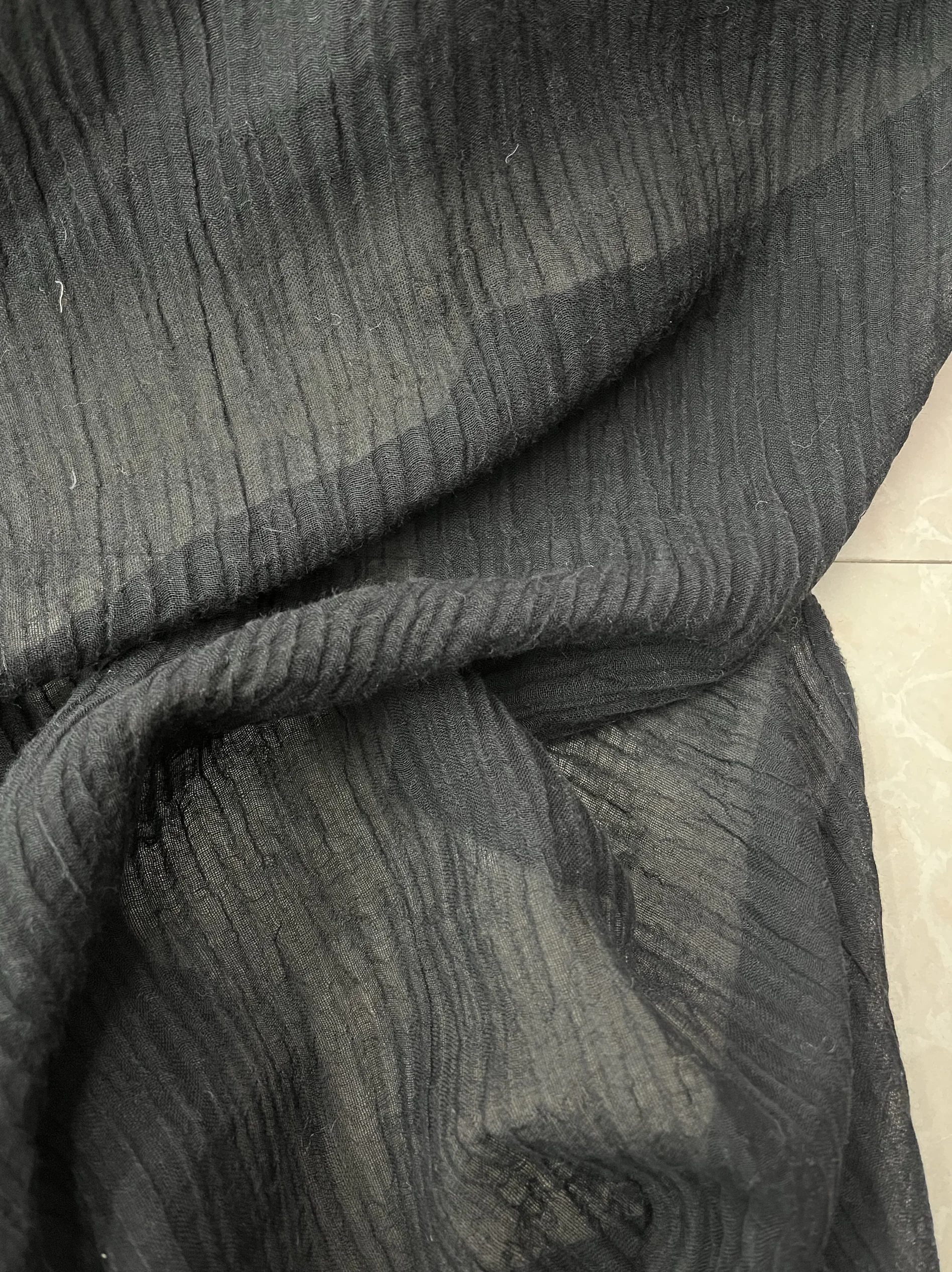

Pure Bla Folded Texture Sparse Pure Linen Drifting Micro Permeable irt Dr Fabric Italian Origin 00% Linen Home Fabric