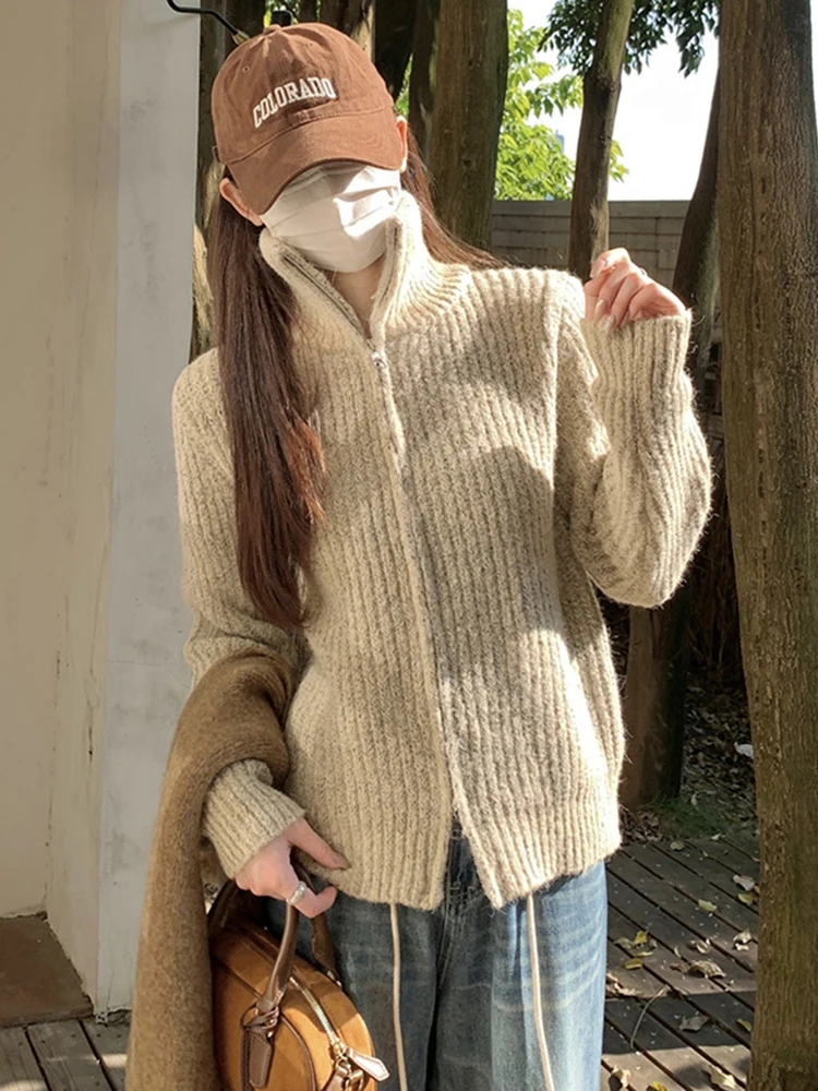 

Модный женский вязаный свитер с высоким воротником и длинными рукавами, весна 2026, свободный крой, стройнящий силуэт, универсальная верхняя одежда