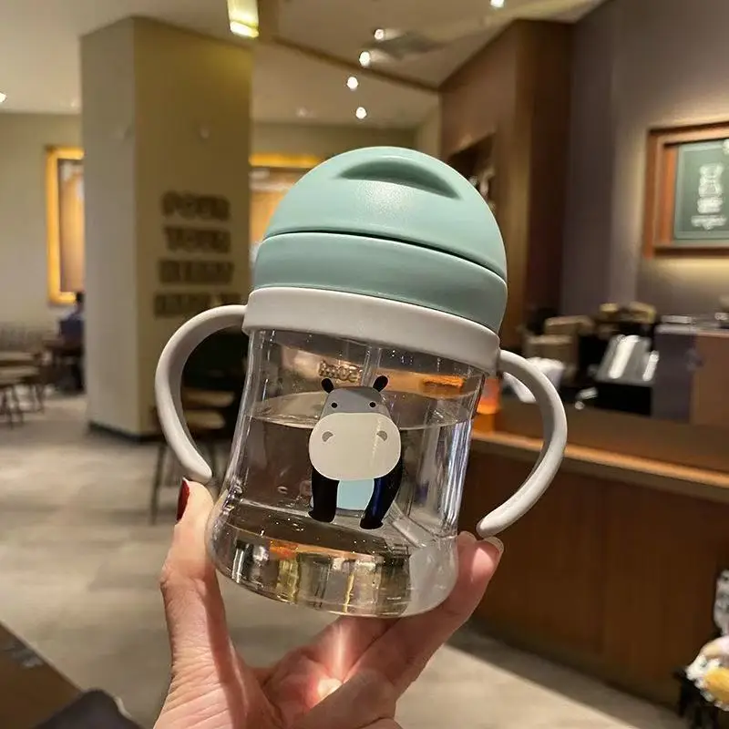 

CPC-certified children's water cup with straw and measuring markings, kindergarten suction ball cup with straw