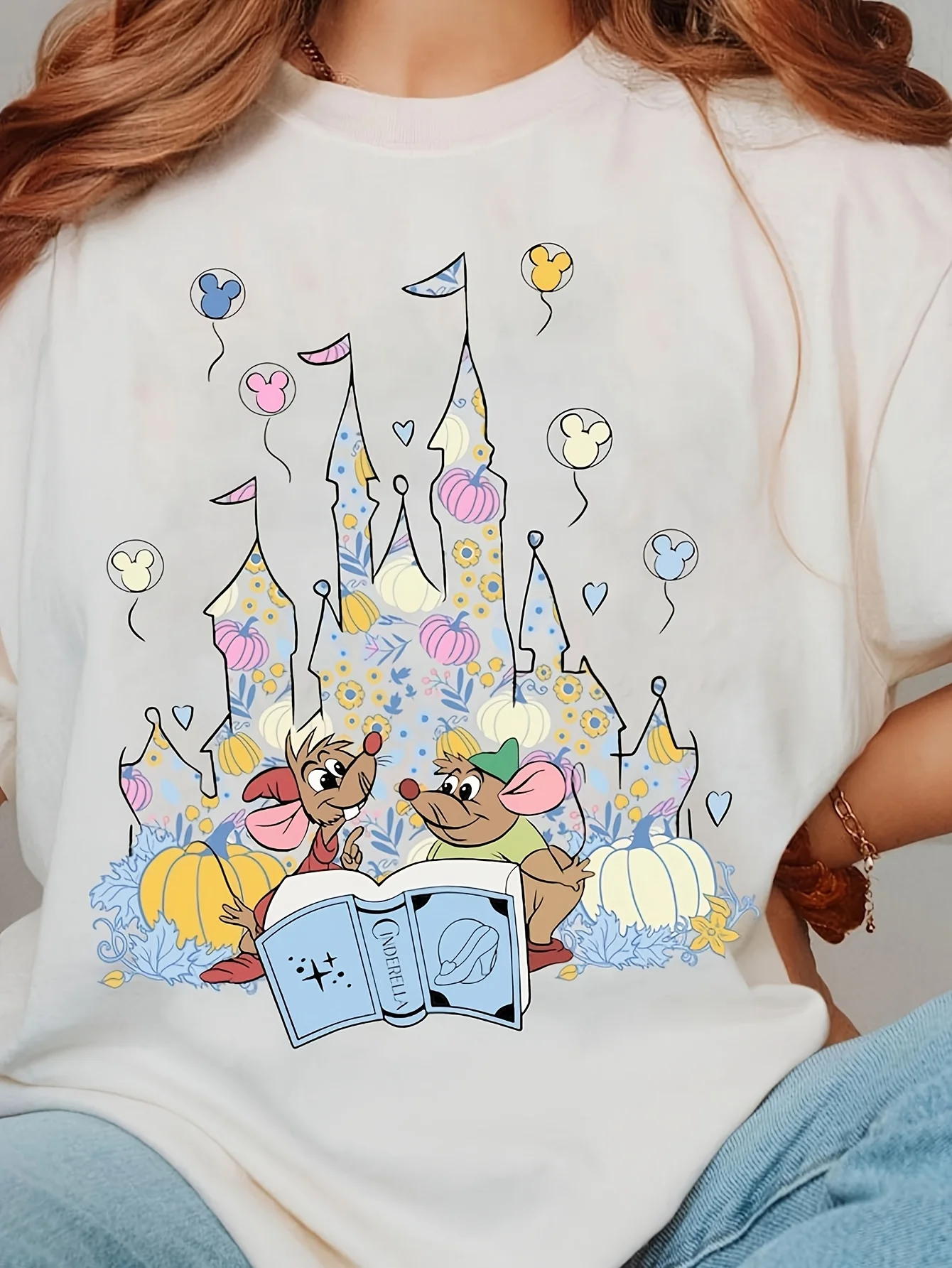 تيشيرتات ديزني سندريلا للرجال والنساء - تصميم قلعة زهرة Gus&Jaq Mouse، بأكمام قصيرة ورقبة دائرية