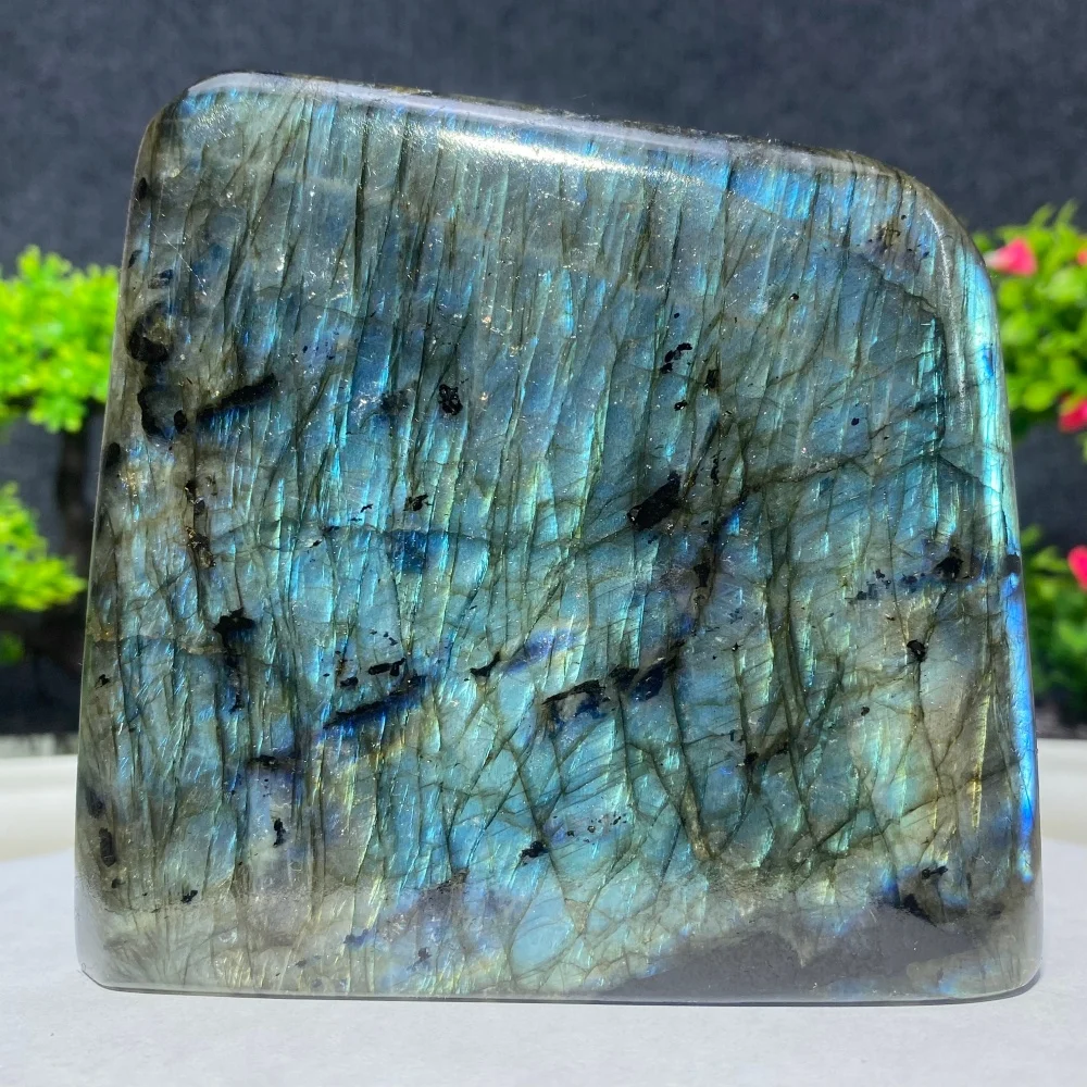 Blue Labradorite Freeform Quartz Natural Crystal Moonstone Mineral Specimen for Spiritual Meditation And Home Decor