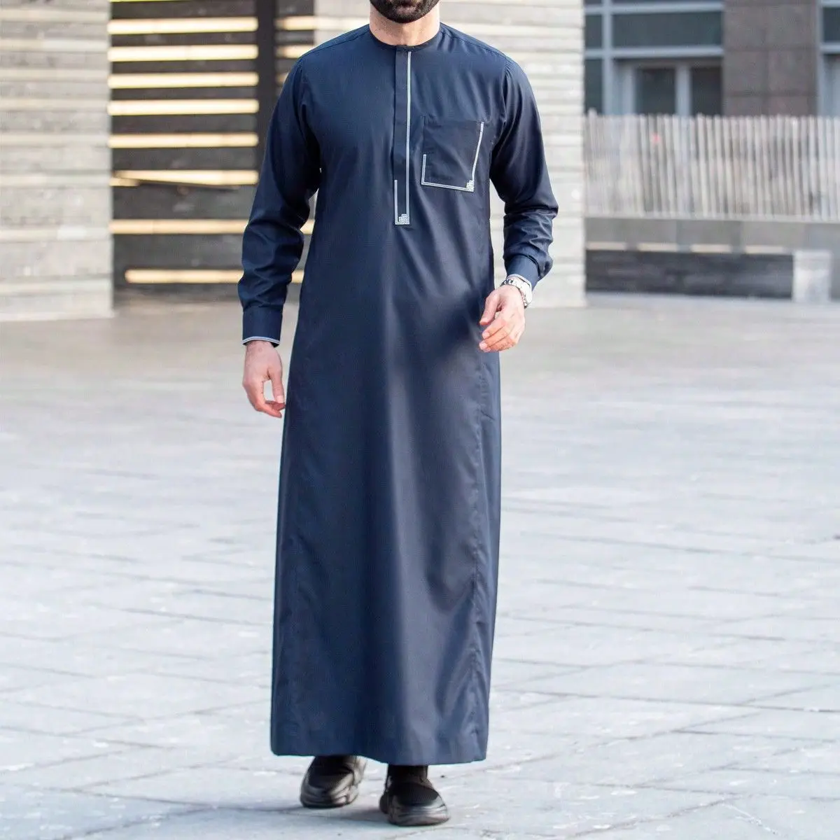

Мужская мусульманская длинная мантия с длинными рукавами и вышивкой, исламский мужской халат, саудовский молитвенный халат, элегантная исламская одежда