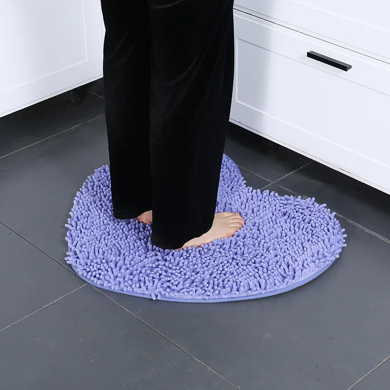 Inyahome Chenille Non-Slip Bathroom Rug Love Shaped Shag Shower Mat Machine-Washable Bath Mats Lovely Heart Soft Microfibers