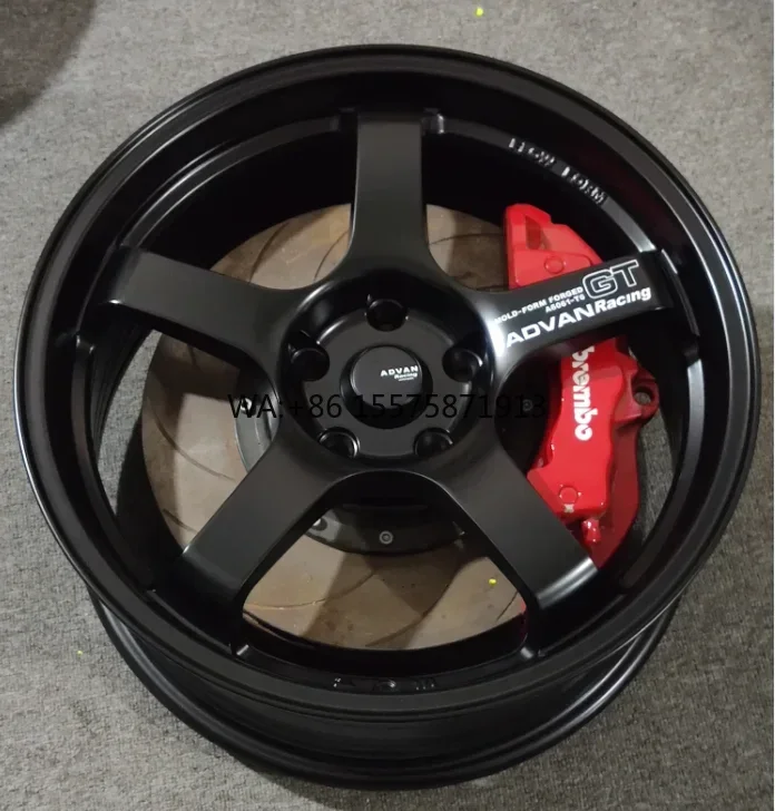 

Колесо 17×7.5J ET38 4×100 73.1, вес нетто 8 кг, черное.