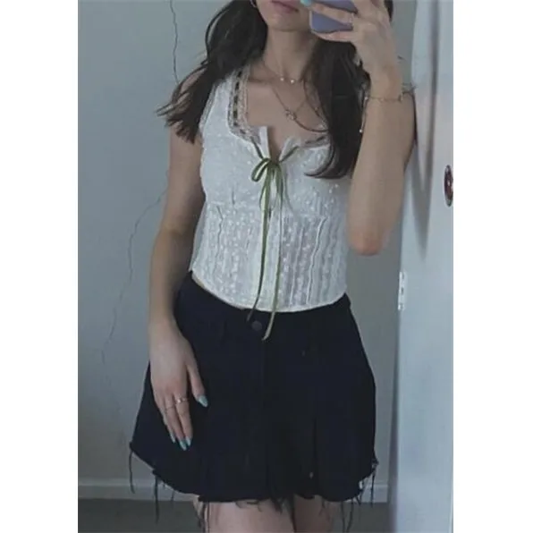 Top Cropped Sem Mangas com Cinto e Detalhes em Renda Retro para Mulheres, Novo Estilo de Primavera, Ajuste Slim, Csa Curta...