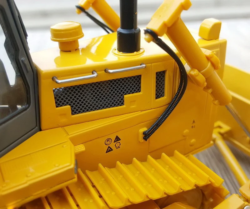 New SHANTUI SD52-5 alloy bulldozer model Gifts Souvenir Toys