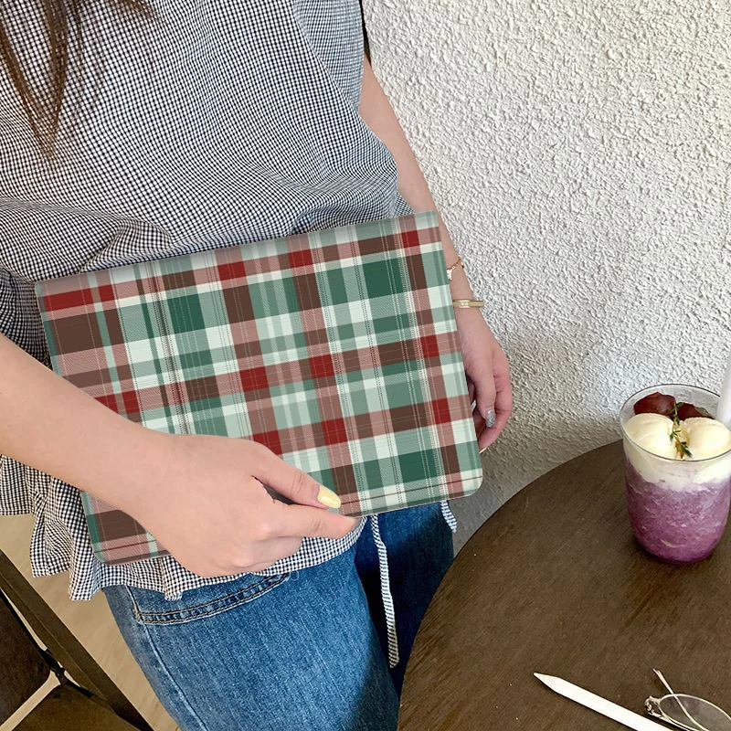 

INS Red and green checkered pattern FOR iPad pro 10/11-Inch 2020/6th/7th /8th /Air 3rd/Air 4th/9th gen/Air 5th Gen 2022/Air 16