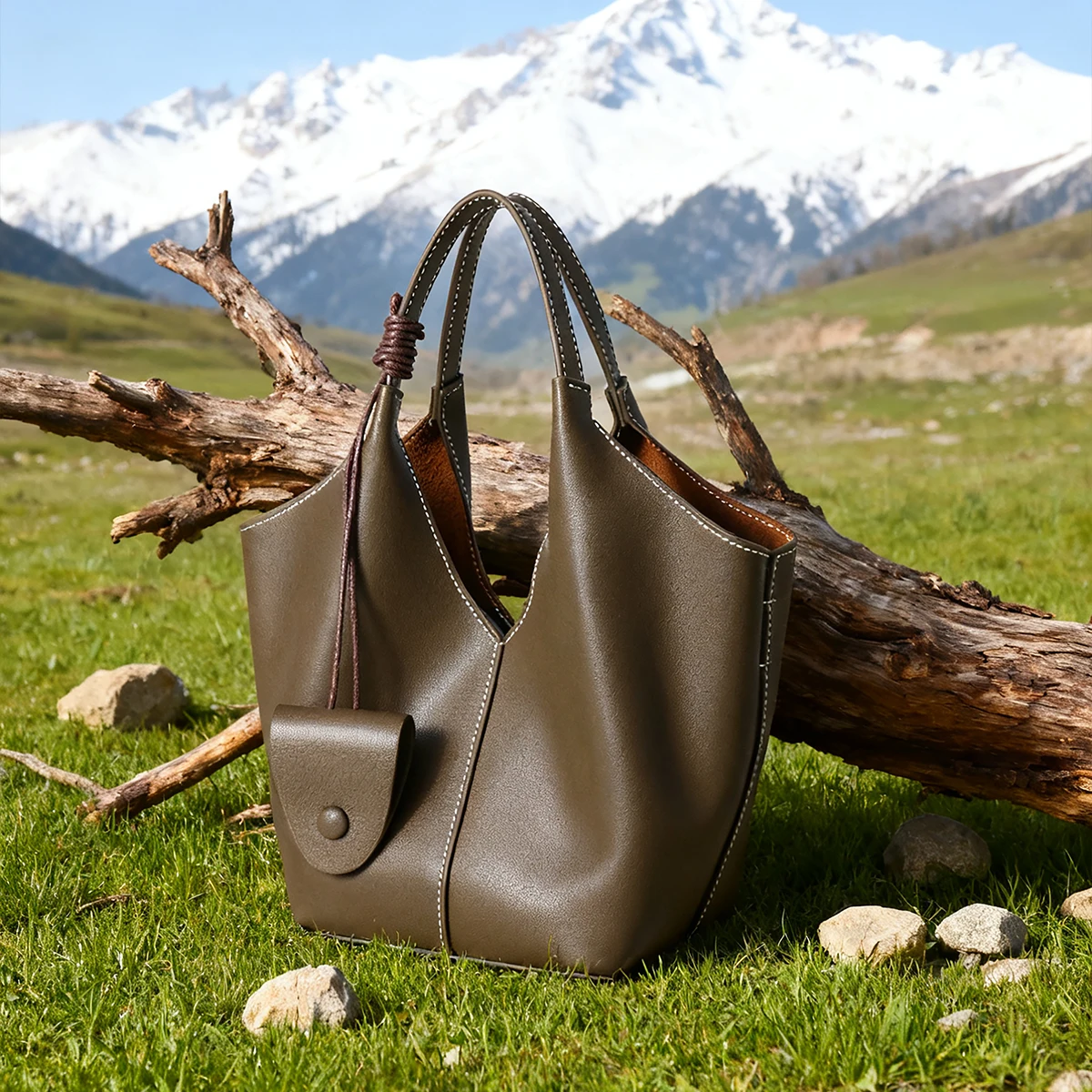 

Autumn and Winter New Style Genuine Leather Women's Bag Large Capacity Retro Simple Basket Bag Shoulder Bag Handbag