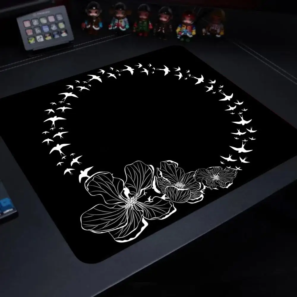 Black Aesthetic Mouse Pad Multiple sizes Large Square Computer Office Game Table Mat XS Retro Flower Rubber Anti-slip Mousepad