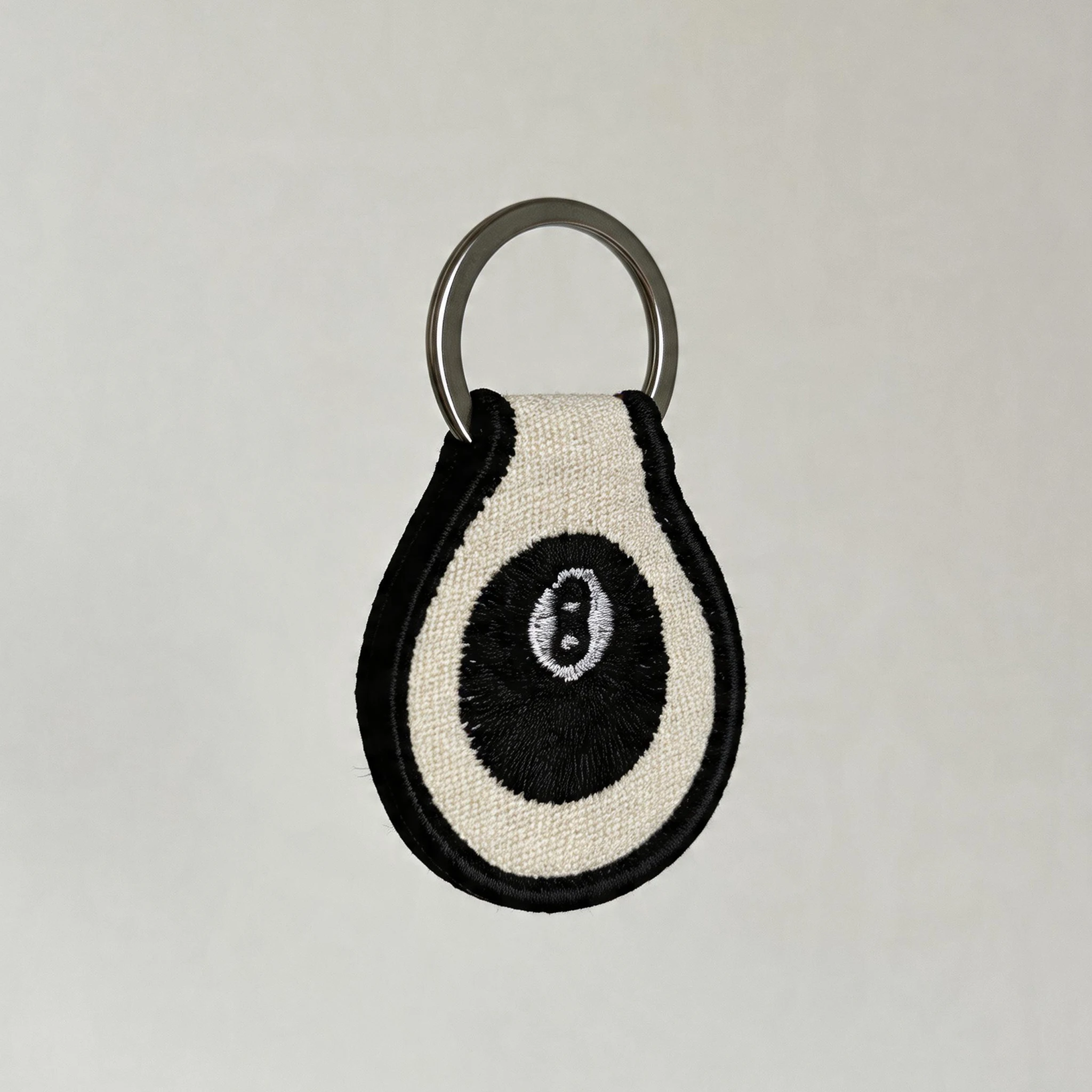 1-teiliges/2-teiliges/3-teiliges Set, rundes Etikett, schwarze 8-Ball-Stickerei auf beiden Seiten, Schlüsselanhänger, Motorradschlüssel für Männer und Frauen