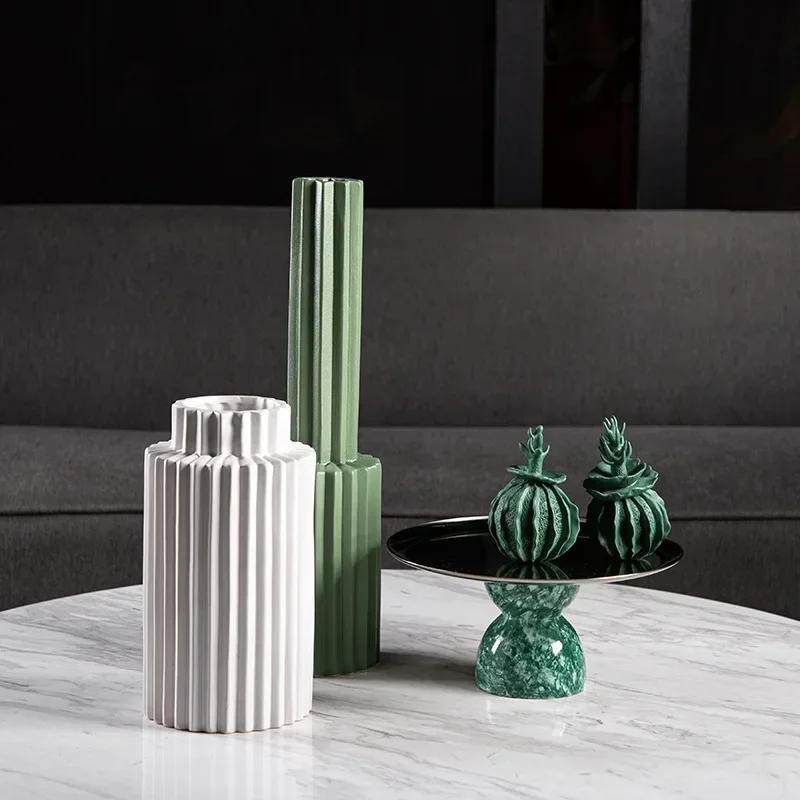 Yilu series, creative model room concept fruit, table jewelry combination white and green vertical striped flower ware
