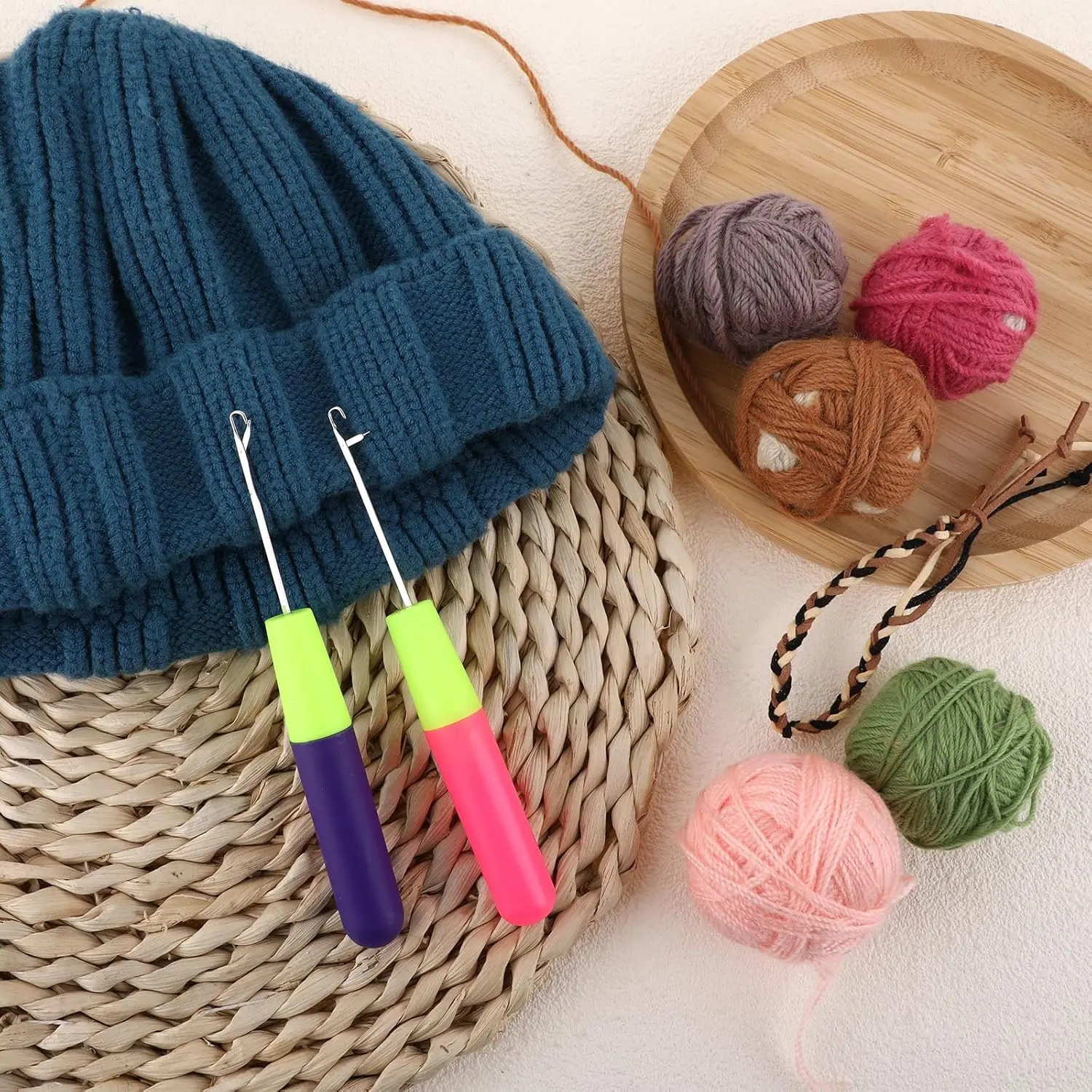 

2 Pcs Latch Hook Needle Crochet Serging Crochet Hook Latch Hooks Tool for Braids Repair Tool Multi-Purpose Knitting Needle for H