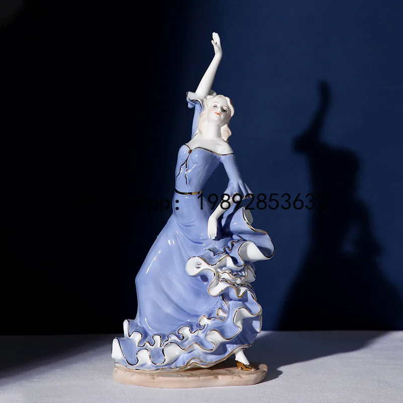 

Европейская керамическая музыкальная фигурка женщины в западном стиле, декор для спальни, украшение для дома.