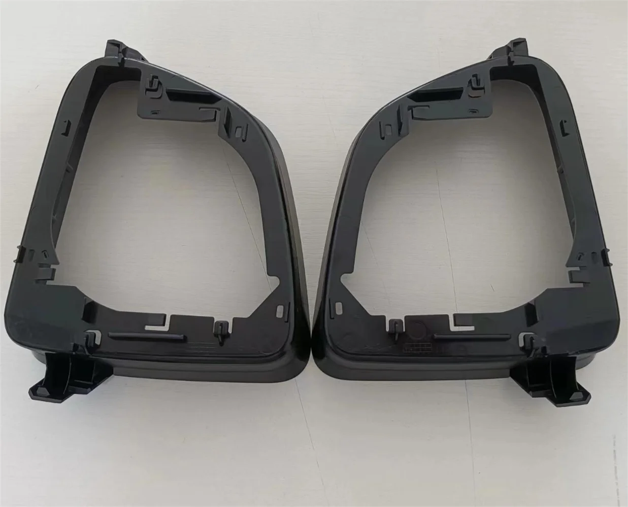 For 20-23  year Tesla Model Y Mirror Frame Reverse Mirror Frame Outer Frame Reflective mirror frame LH 8202101 RH 8202201