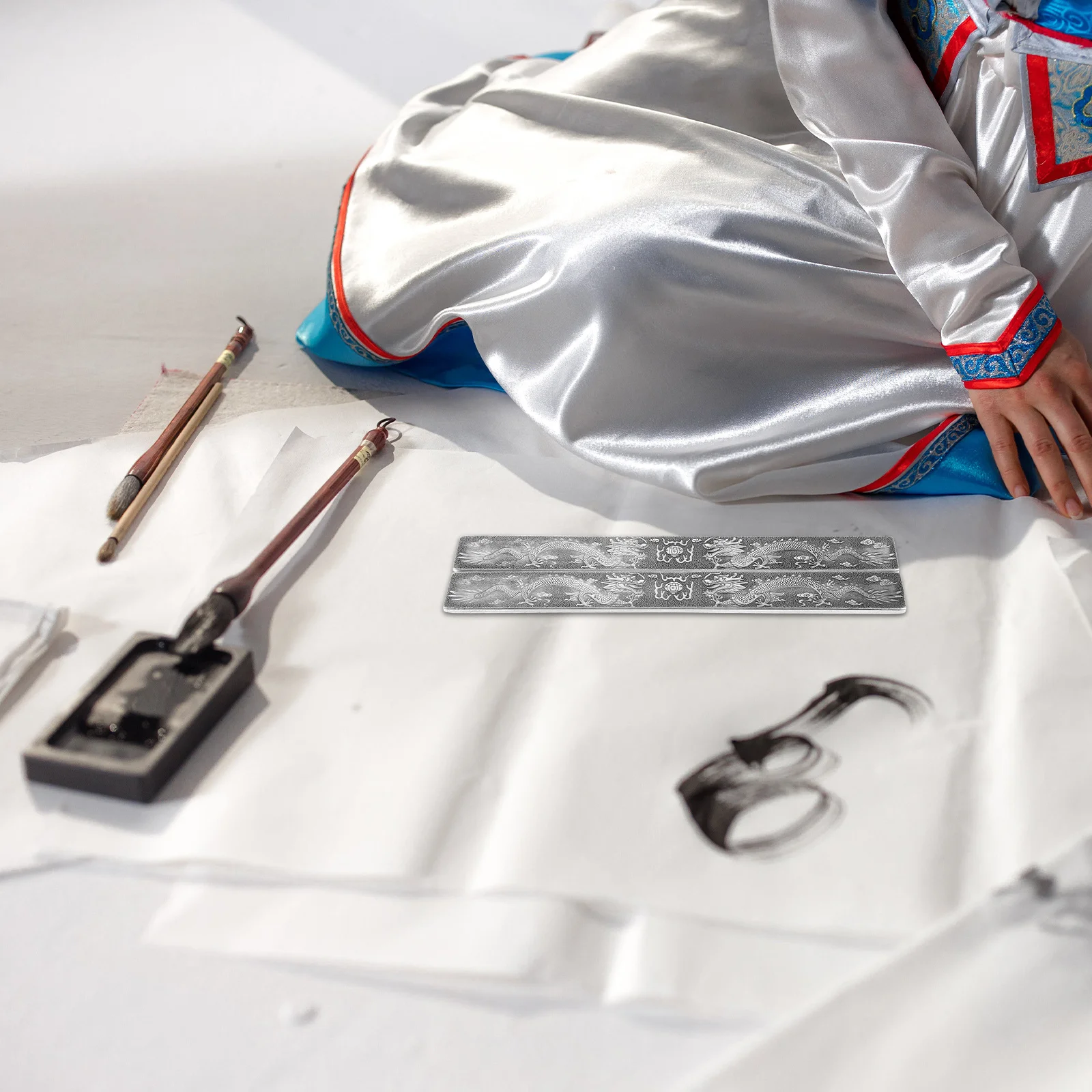 

1 Pair Of Tibetan Silver Paperweight Rectangular Calligraphy Practice Tool Chinese Writing Weight Vintage Desk Decor For Office