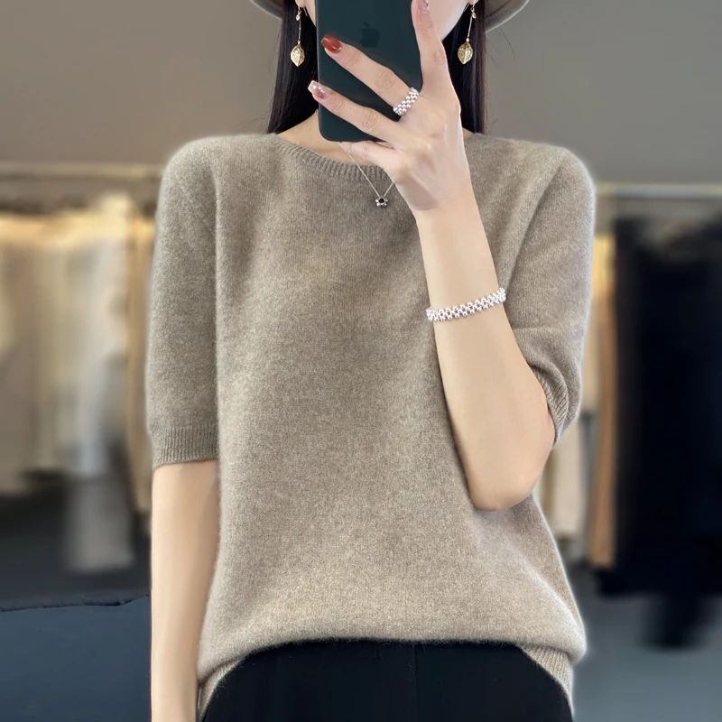 100% pure wool women\'s round neck sweater short sleeve seamless loose knit half sleeve bottoming sleeve.