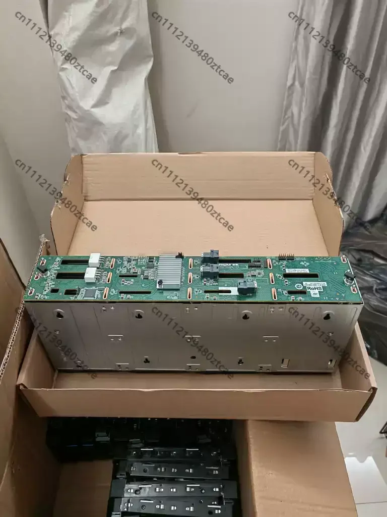 12 Bay Hot Swap Hard Drive Cage With Expansion Chip Compatible With 5212M4 Support  HDD Server Storage Tray