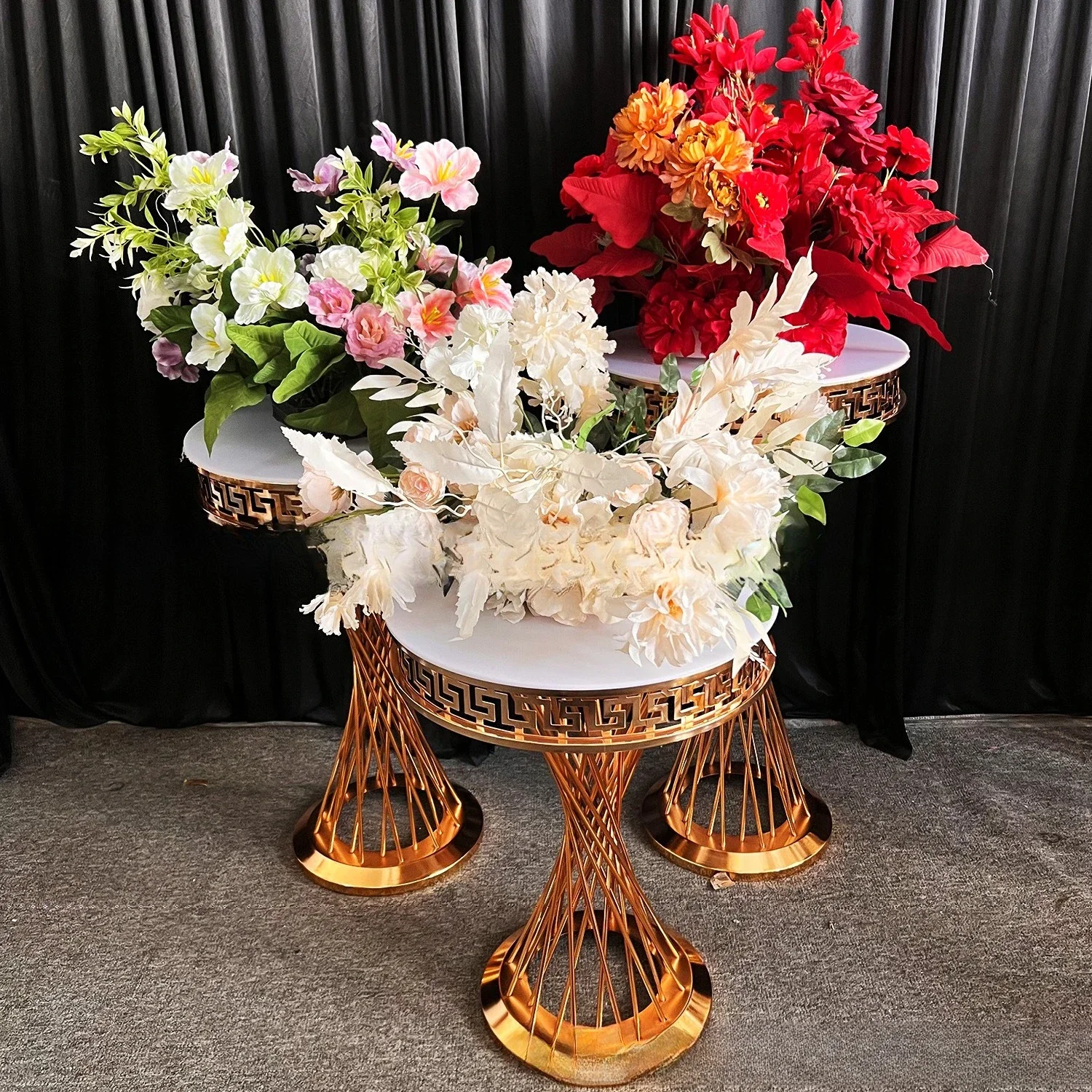 New dessert table wedding props road introduction gold iron home flower ware hotel props banquet hall beautiful ornaments