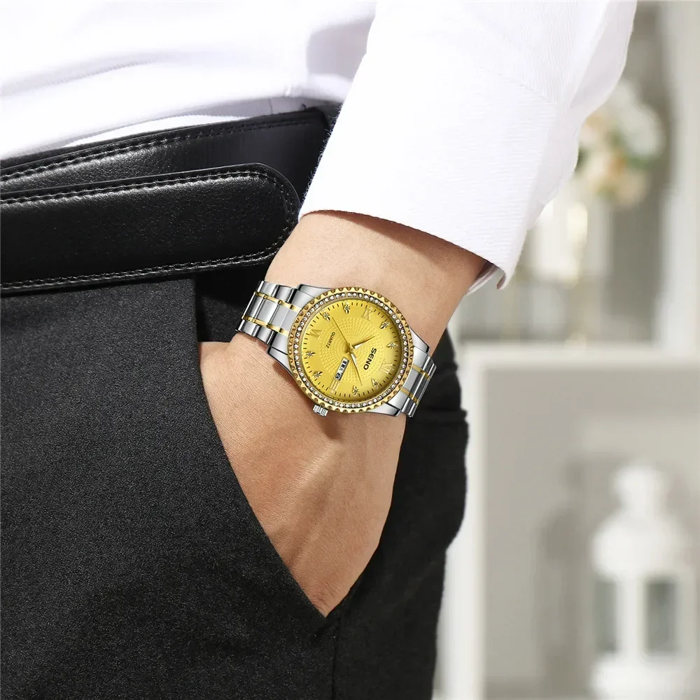 ساعة ذهبية 2025 للرجال بمينا ماسي وأيدي مضيئة وحركة تقويم مزدوجة