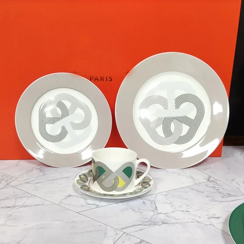 

Bone China Runway Style Snack Plate Ceramic European Style Western Condiment Dish Tableware Set Oval Shaped Rallye Plates