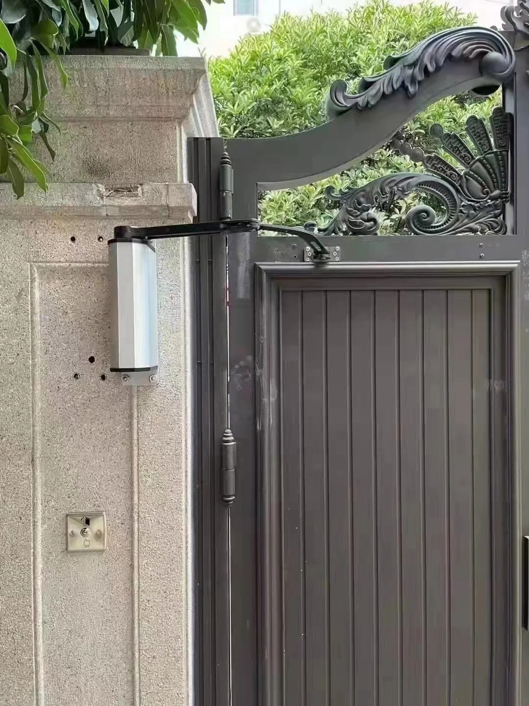 Motor Gerbang Ayun Otomatis Tahan Air, Beban Maksimum 230KG, Pemasangan Samping, Penutup Gerbang Otomatis untuk Luar Ruangan, Penjualan Langsung Pabrik