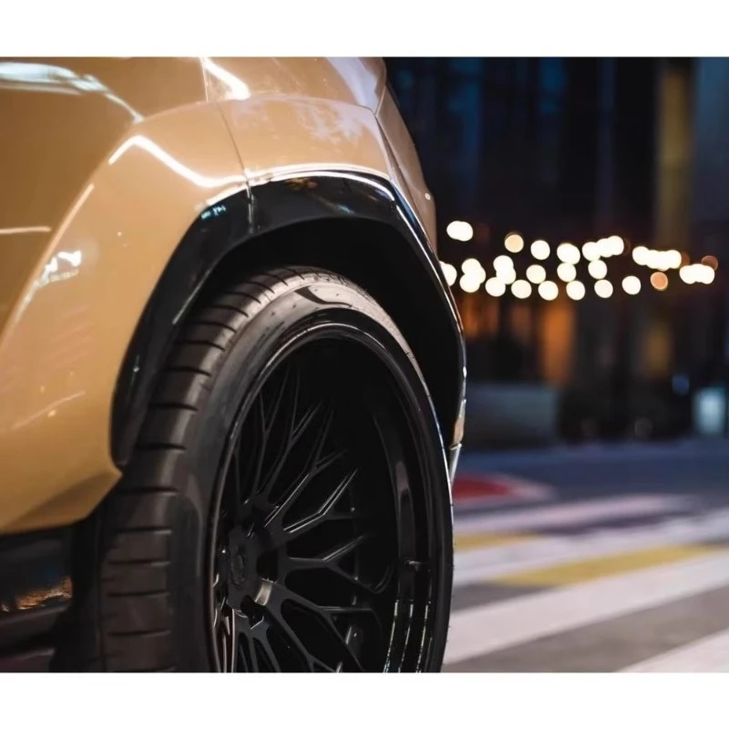 For URUS Upgraded 1016 Style Forged Pattern Half Carbon Fiber Wheel Brow Body Kit