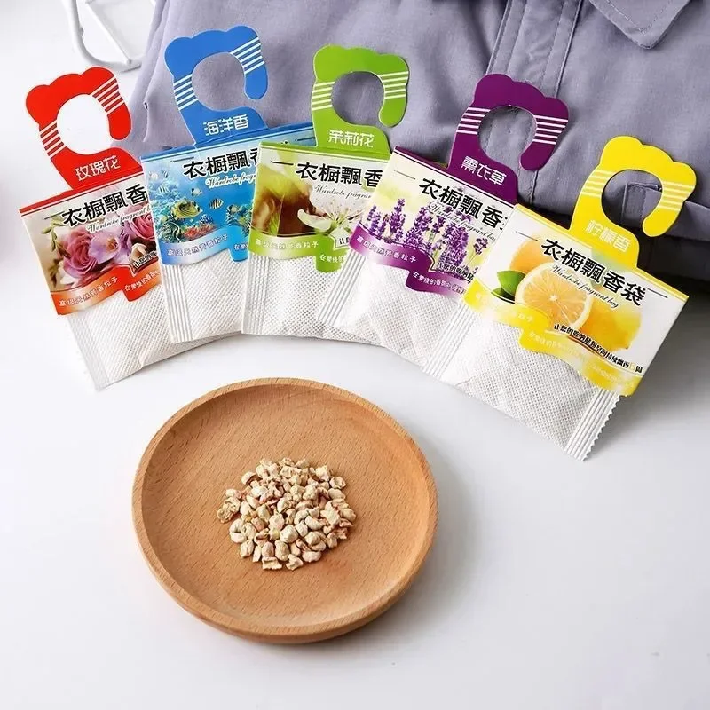 Natural aroma bag hanging wardrobe sachet Deodorant paper hanging spice bag Air freshener household items