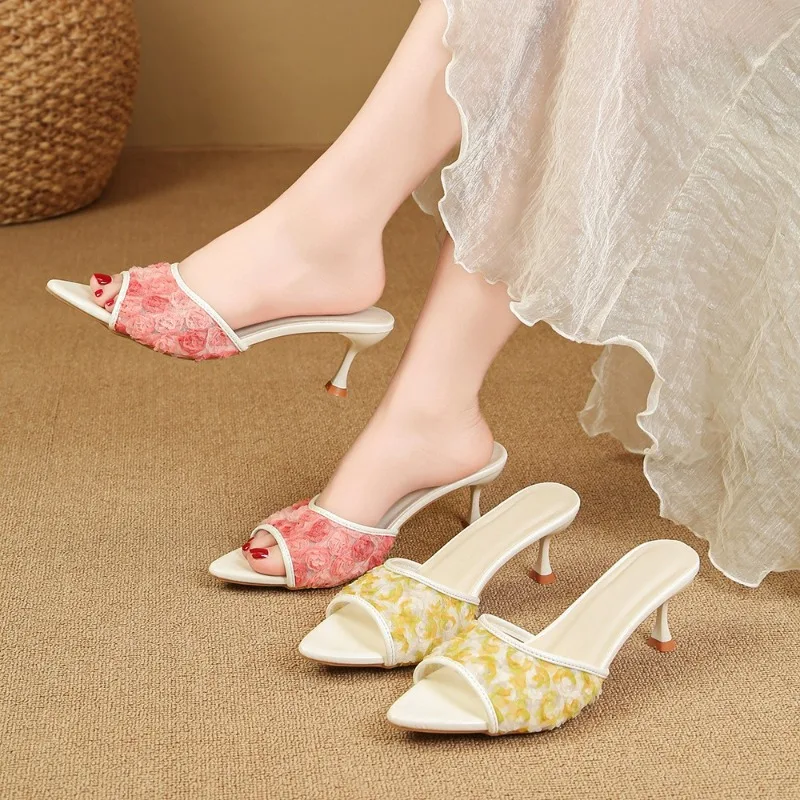 

Women's Designer Embroidered Breathable Mesh Pointed-toe Slippers Fashionable and Sexy Open-toe Street Style Stiletto Sandals