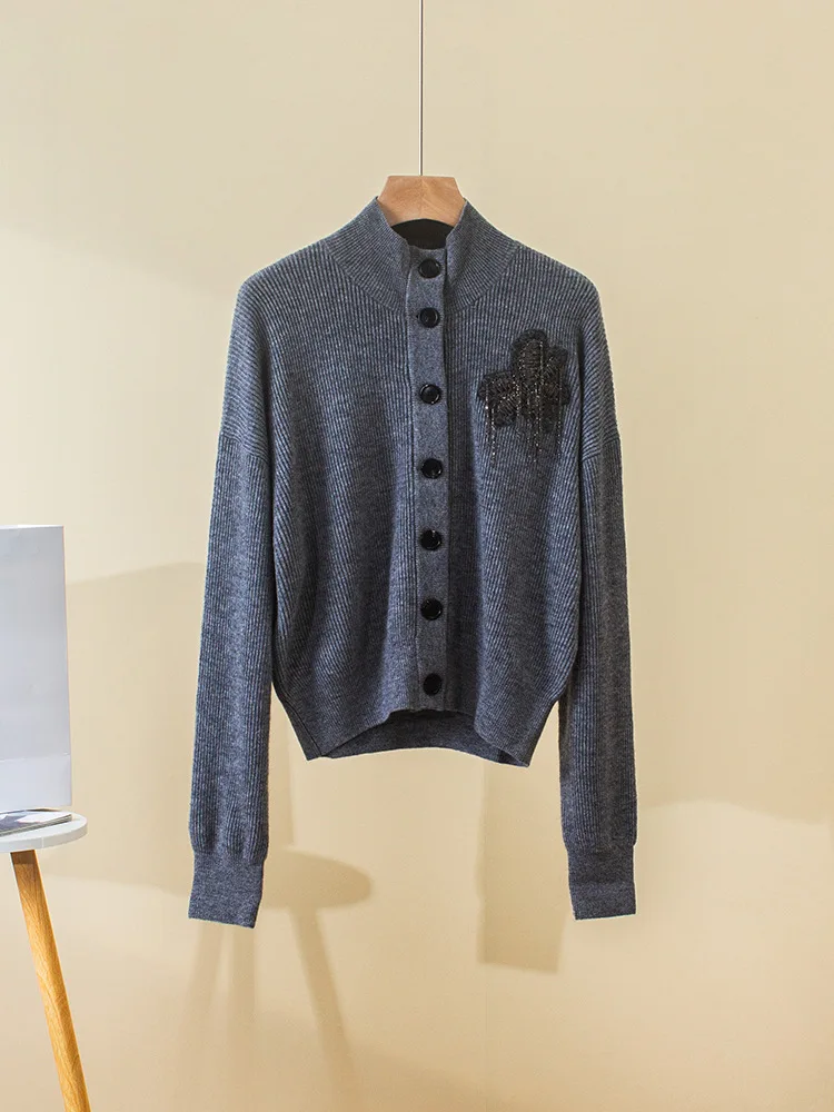 Chaqueta suéter de punto con cadena de cuentas y cuello cárdigan de lana nueva de otoño e invierno para mujer