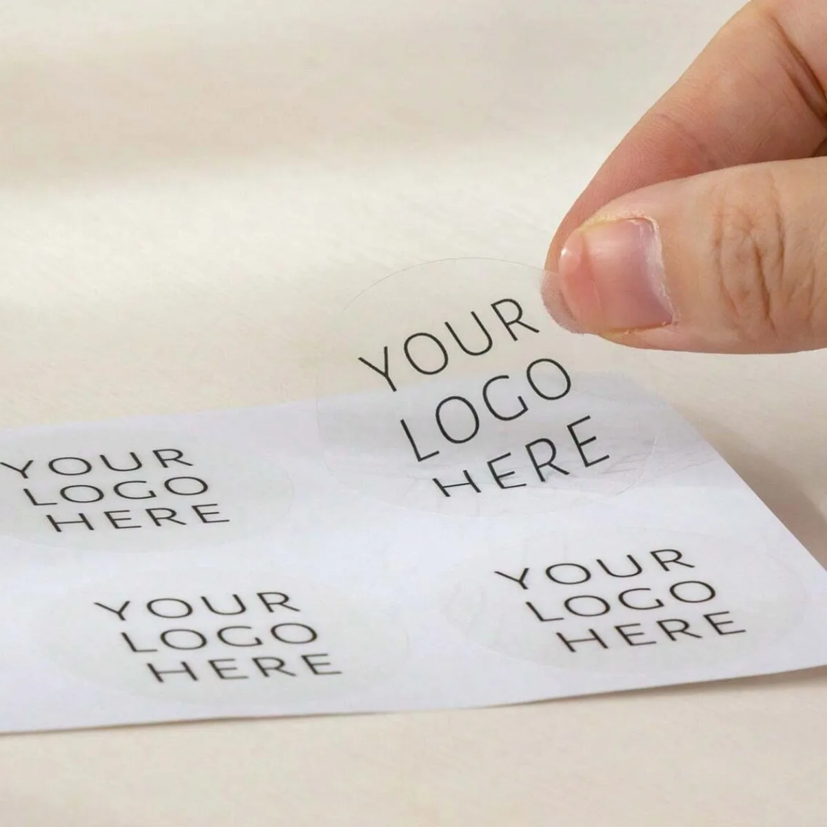 �y�Z�[�����z������@��ɍ��킹���J�X�^���f�U�C���X�e�b�J�[ - ���S/�ʐ^���A�b�v���[�h���āA�p�[�\�i���C�Y���ꂽ�f�J�[���A�C�x���g�����A�M�t�g���x�����쐬�ł��܂�