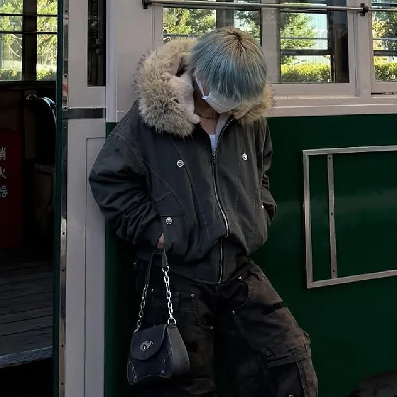 

Women's Warm Plush Hood Short Coat Winter Loose Versatile Thick Street Jacket 2025 New Casual Fashion Office Fleece Lined Coat