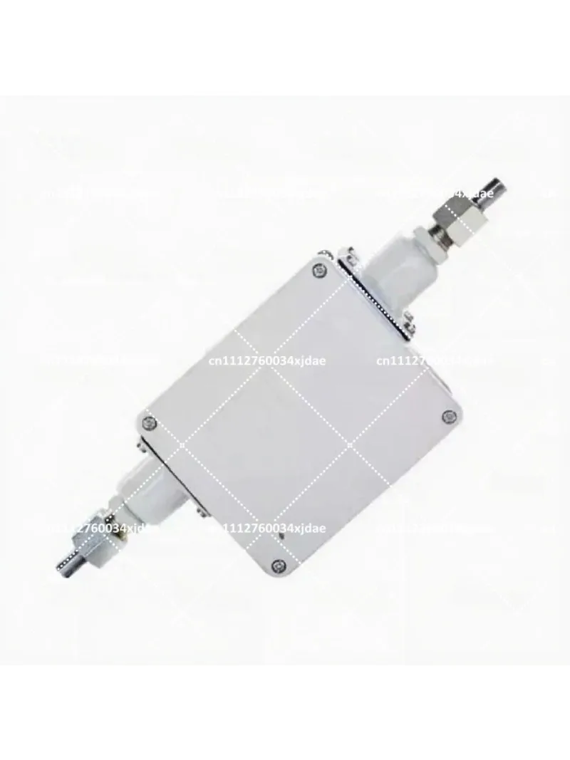 Differential Pressure Control for Systems, 0-10V Output, 4-20mA Signal, 0.5% Accuracy