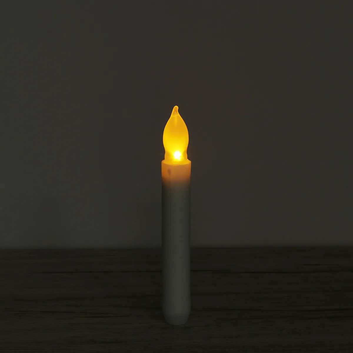 

4 шт. светодиодные свечи без пламени и дыма, мерцающие, с теплым свечением, декоративные светодиодные светильники для рождественского ужина и вечеринки