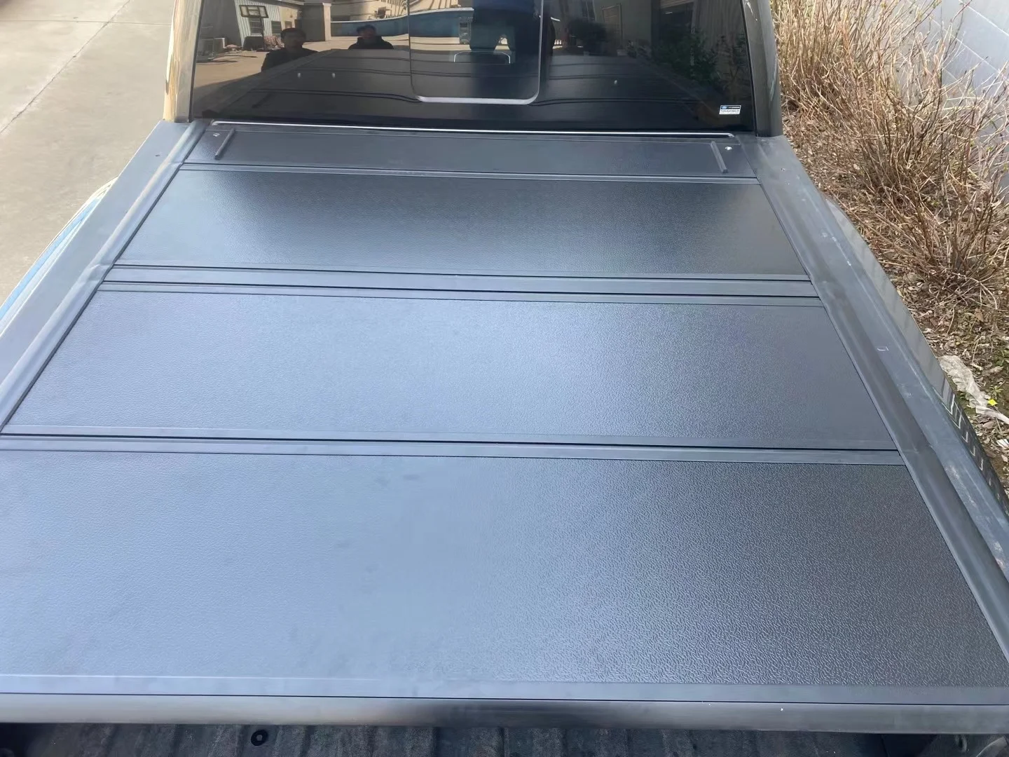 Customized High quality 5.5FT Roller lid Shutter Tonneau Cover Truck Bed For F150 2015-2022 4 Fold Water Proof