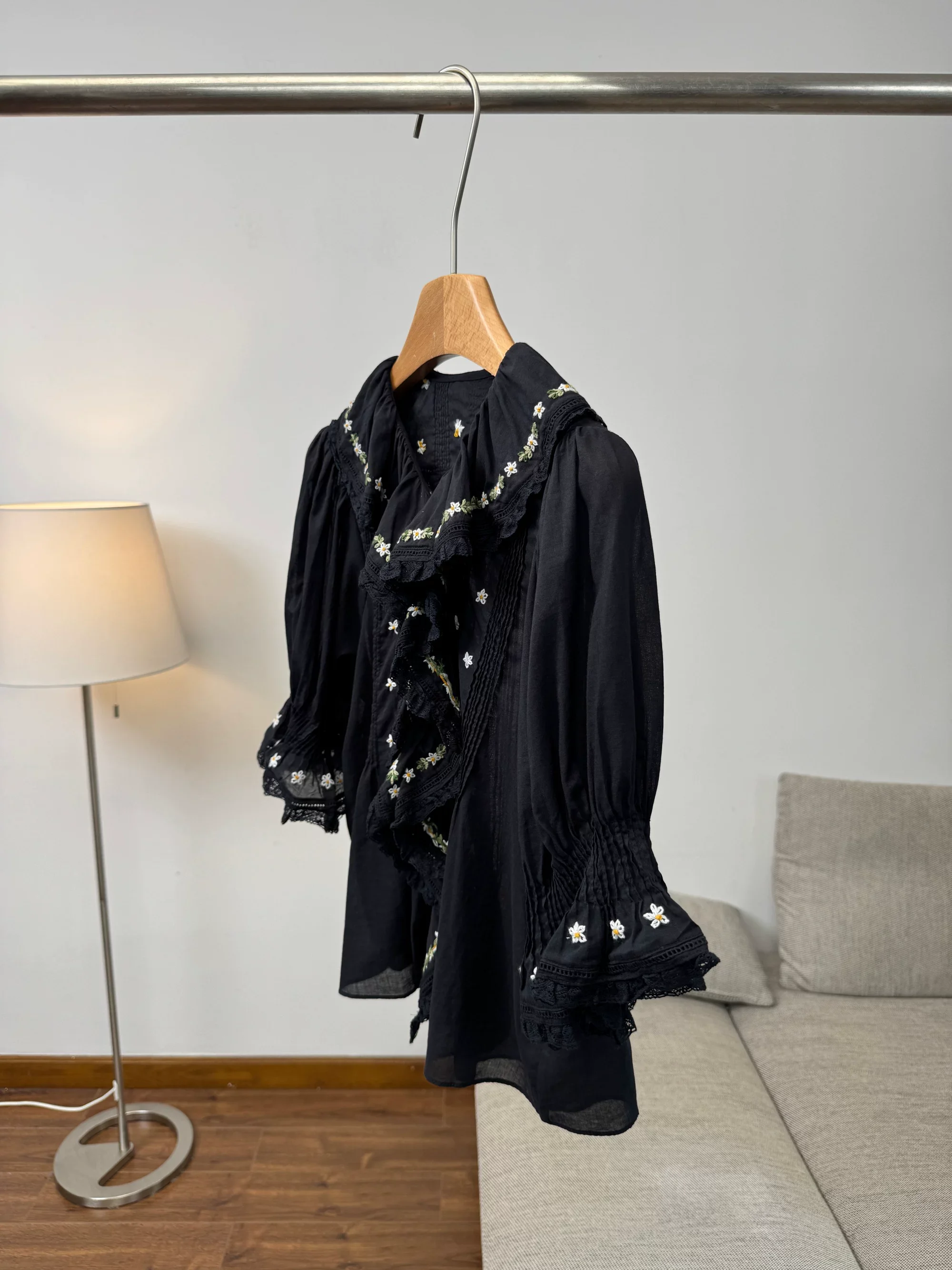 Women's Black Floral Embroidery Short Sleeve Ruffle Edge V-neck Single Breasted Fashion Top