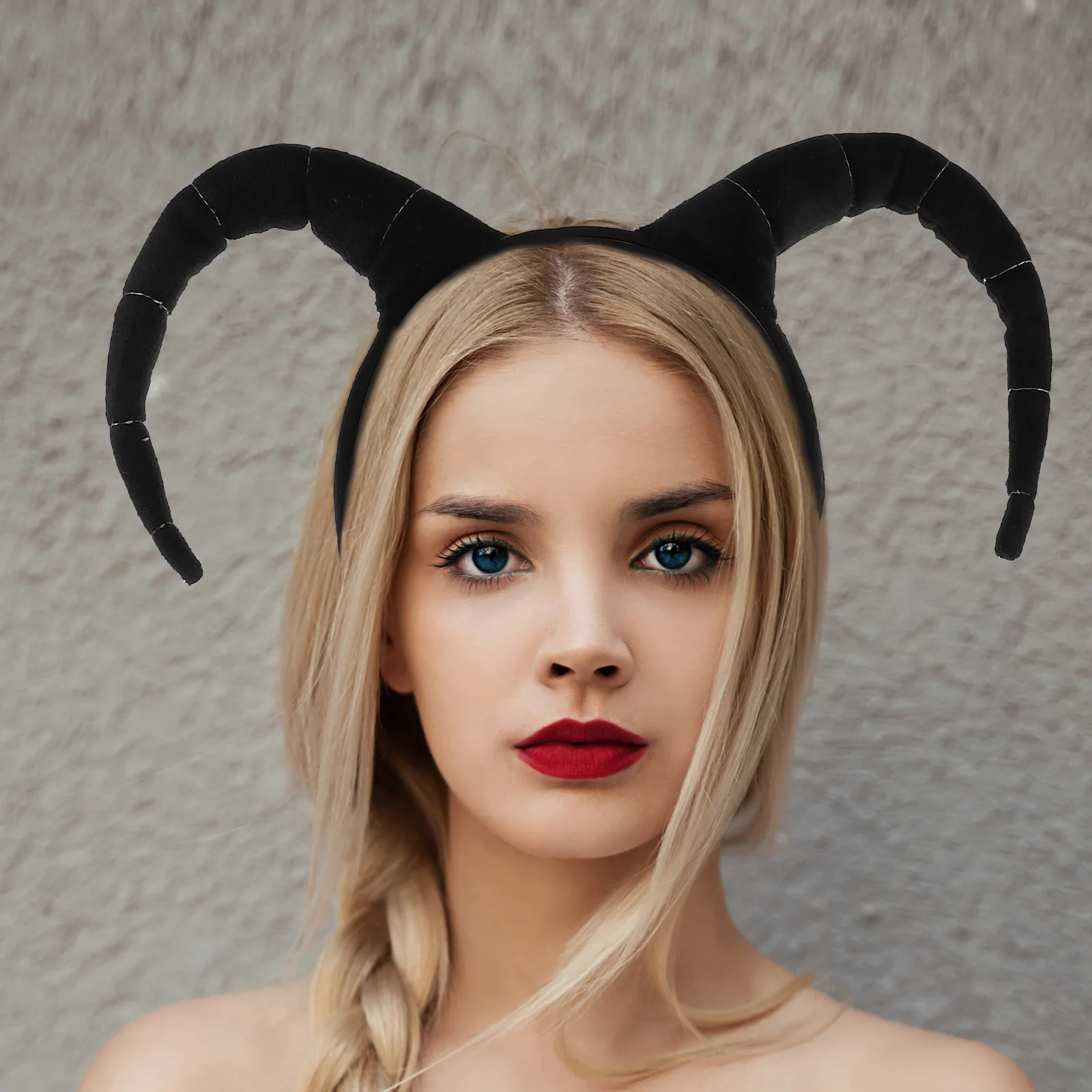 

1Set Antelope Horn Headband Costume Set Realistic Halloween Crown for Kids Adults Party Cosplay Tail Bow Tie Carnivals