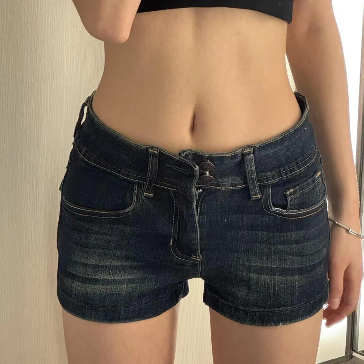 Women Petite Low Waist Vintage Denim Shorts Slim Fit Skinny Hot Pants Summer Fashion Y2K Casual Jean Shorts