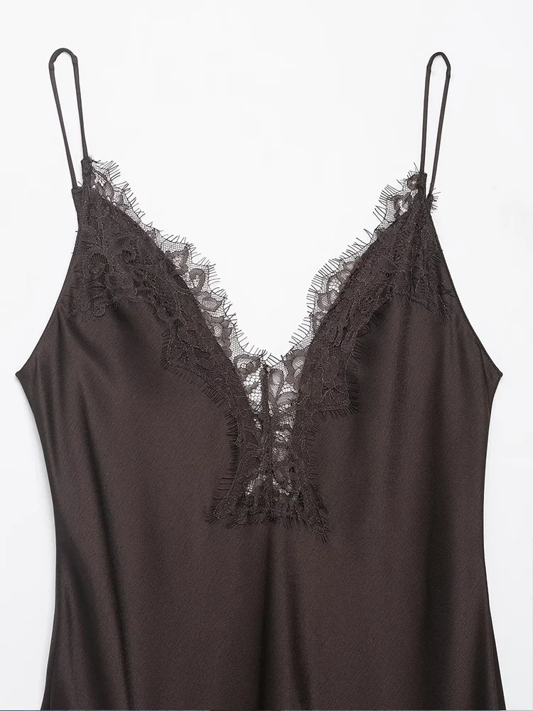 Nuovo abito da donna in stile europeo, alla moda e versatile, con eleganti tessuti di pizzo e raso e cinturino per spaghetti desi