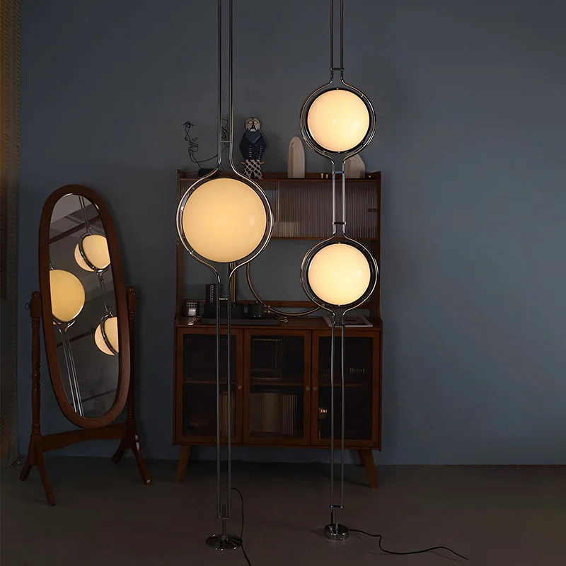 Modern Chrome Rotatable 2/3 Head Acrylic Globe Floor Lamp Chrome Metal E27 Light Fixture for Home Decor Standing Light