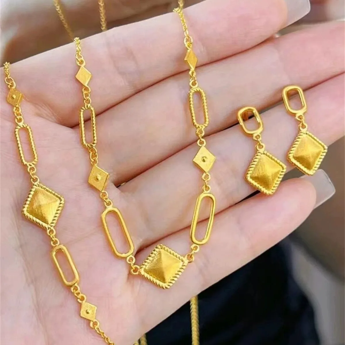 

Luxury 24K 9999 Pure Gold real gold Women's Golden Age Necklace Set Diamond Geometric Bracelet Earrings Clavicle Chain