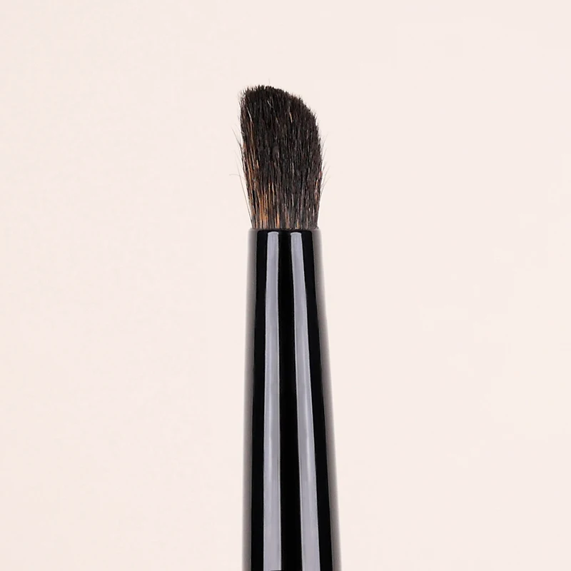 YIZHIBI professional hand-made beauty brush 3D small slope eye brush loose squirrel hair.