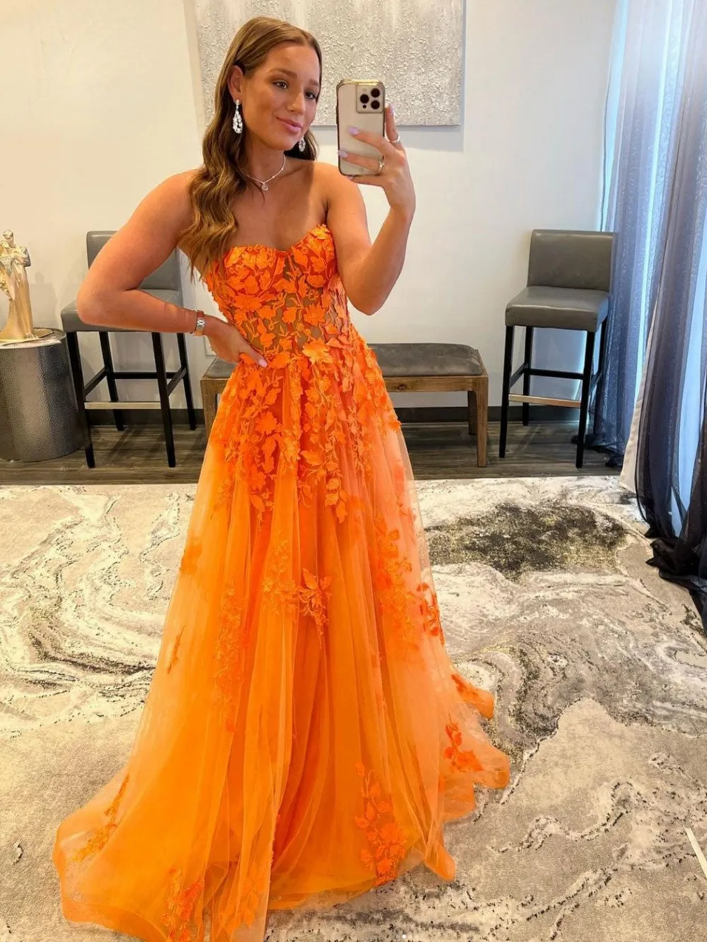 Orange Illusion Sweetheart Strapless Tulle A Line Sweep Train Evening Gowns Graduation Party Lace Appliques Prom Dresses 2023