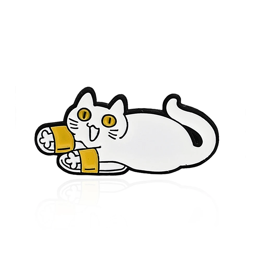 Cartoon cute round newspaper cat pizza creative shape jewelry brooch personalized clothes backpack decoration pin gift