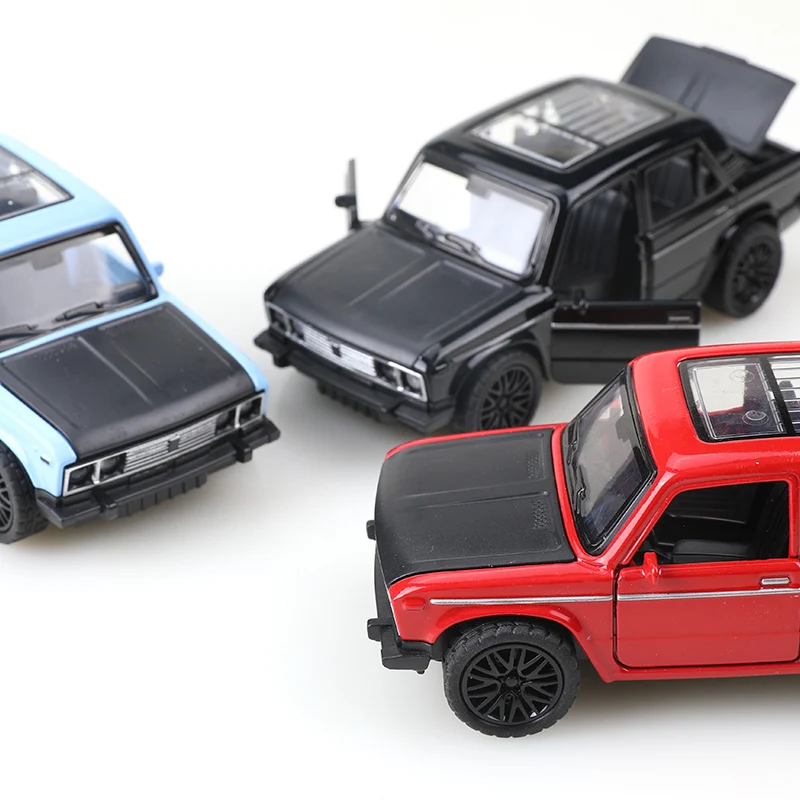 (bagged)1:36 Alloy Car Model Simulation LADA Russia Car Vehicle Pull Back Car Ornaments Collection Toys For Boy Children